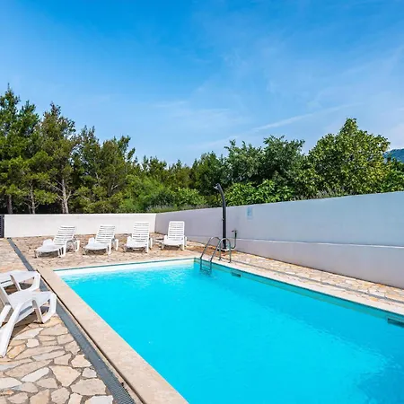 Amazing In With House Sea View *