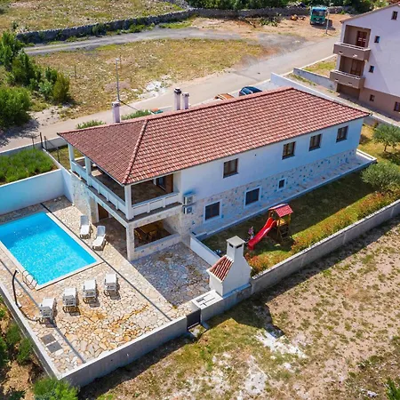 Amazing In With House Sea View Holiday home Rovanjska