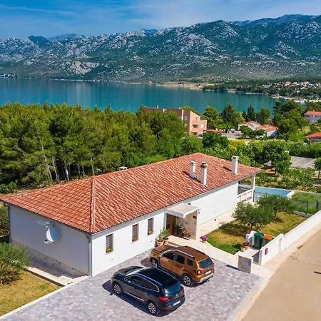 Amazing In With House Sea View