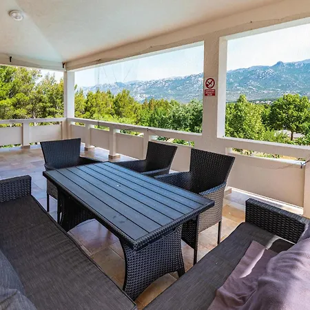 Amazing In With House Sea View Holiday home *