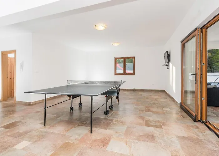 With Sea View Viii * Рованьска